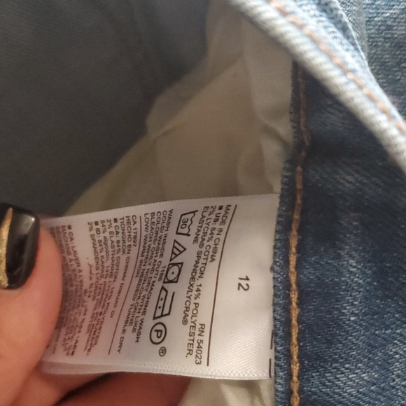 Old navy jeans, worn 1 time - Picture 2 of 4